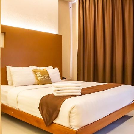Os Hotel Airport Batam Exterior photo