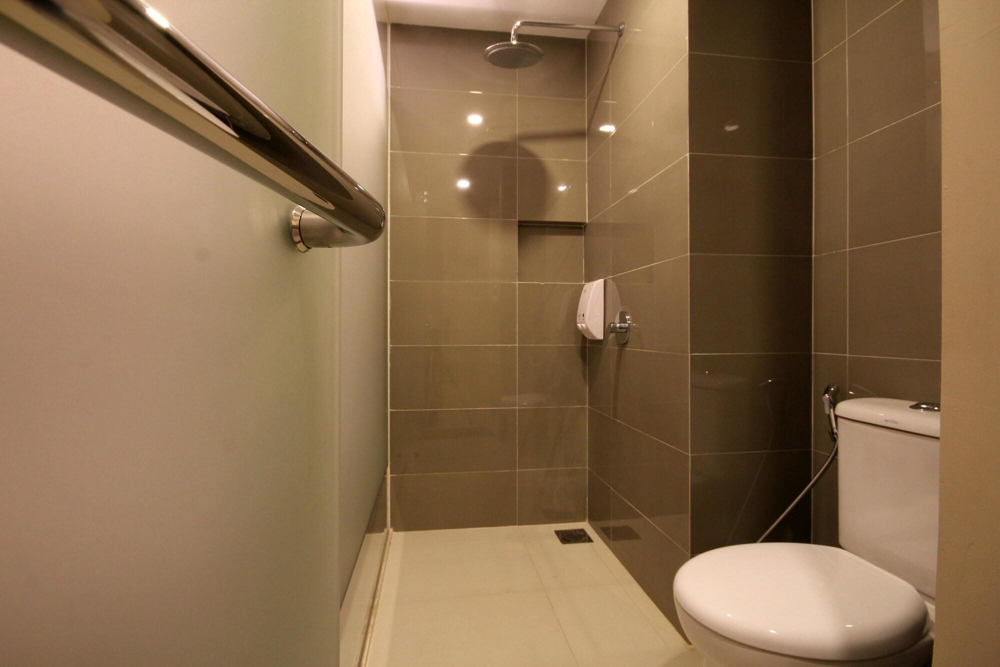 Os Hotel Airport Batam Exterior photo