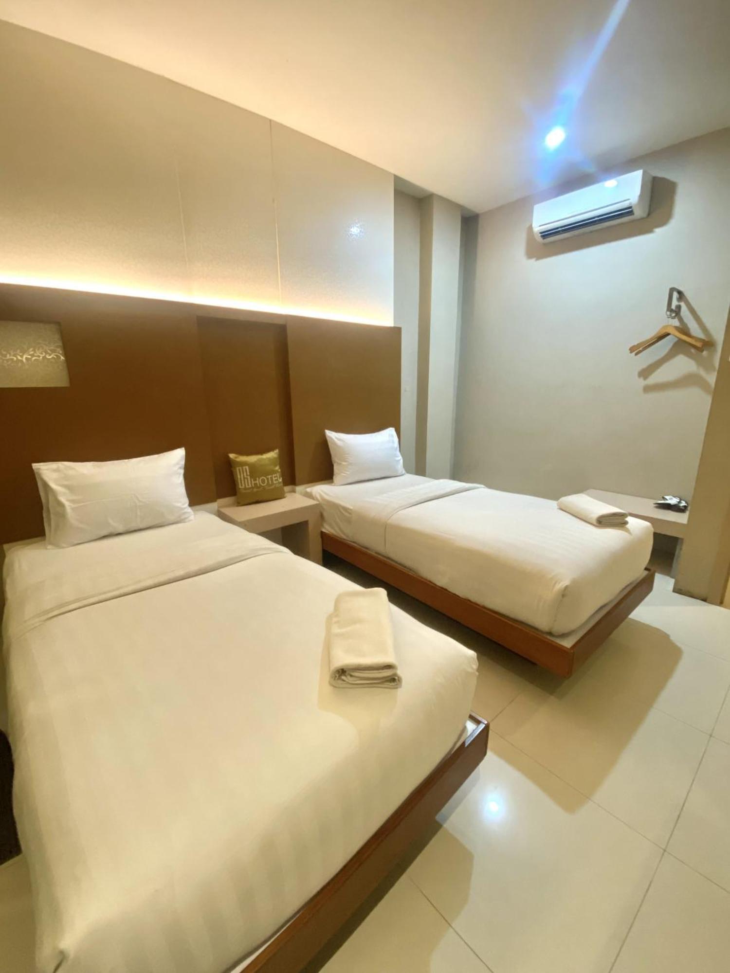 Os Hotel Airport Batam Exterior photo
