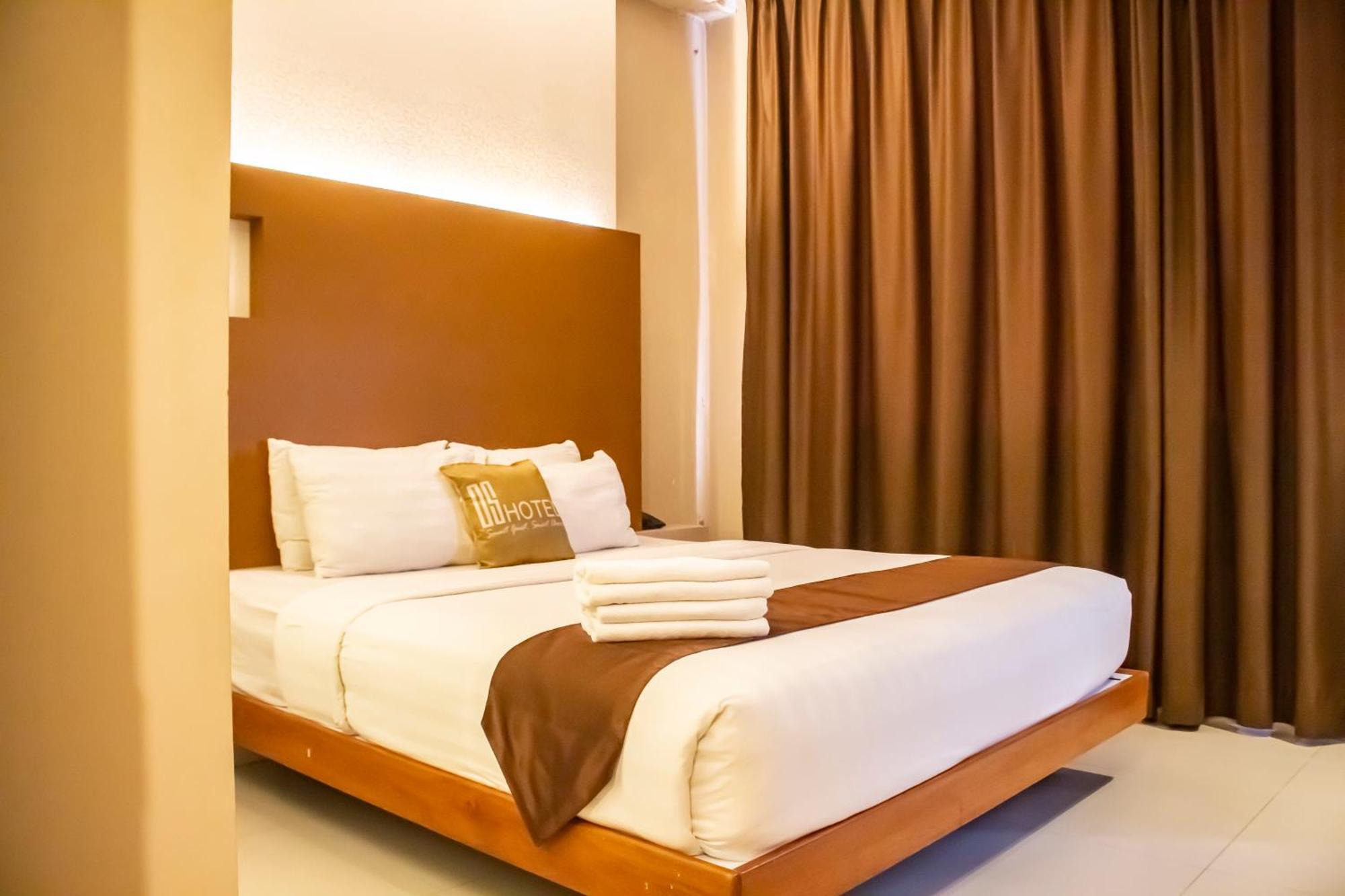 Os Hotel Airport Batam Exterior photo